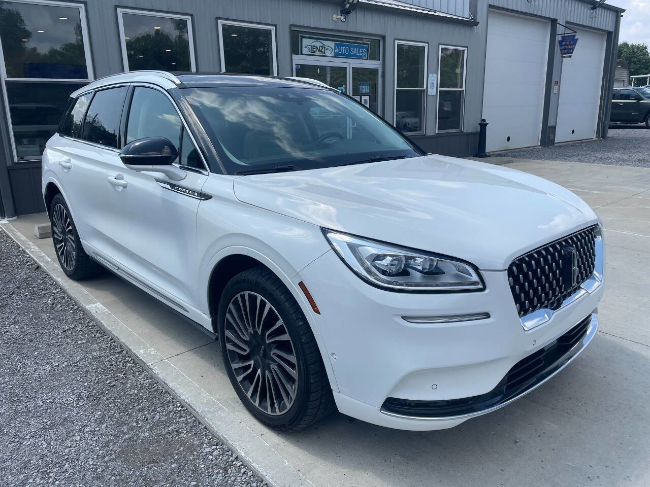 Used 2020 Lincoln Corsair Reserve w/ Equipment Group 202A image 13