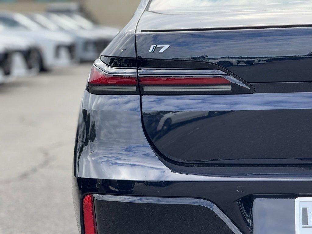 New 2026 BMW i7 eDrive50 w/ M Sport Package image 15