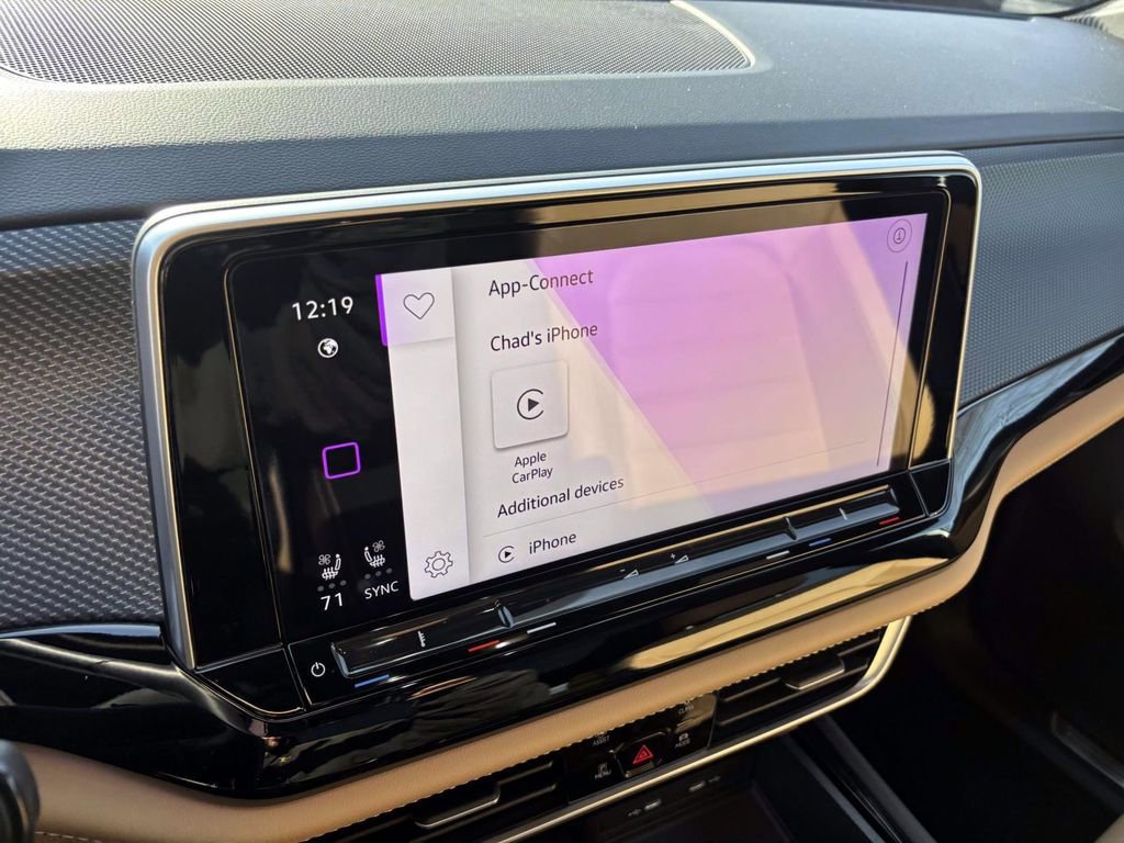 Used 2024 Volkswagen Atlas Cross Sport SEL R-Line image 19