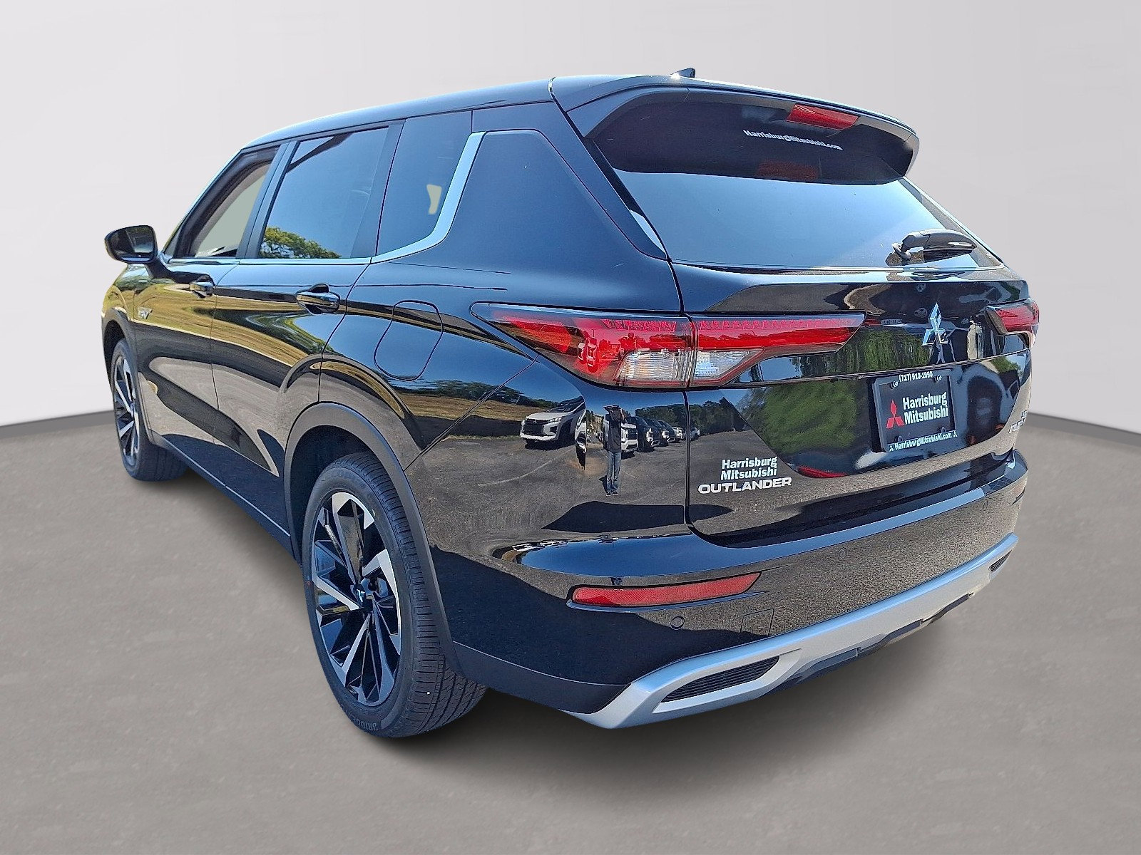 New 2025 Mitsubishi Outlander SE image 5