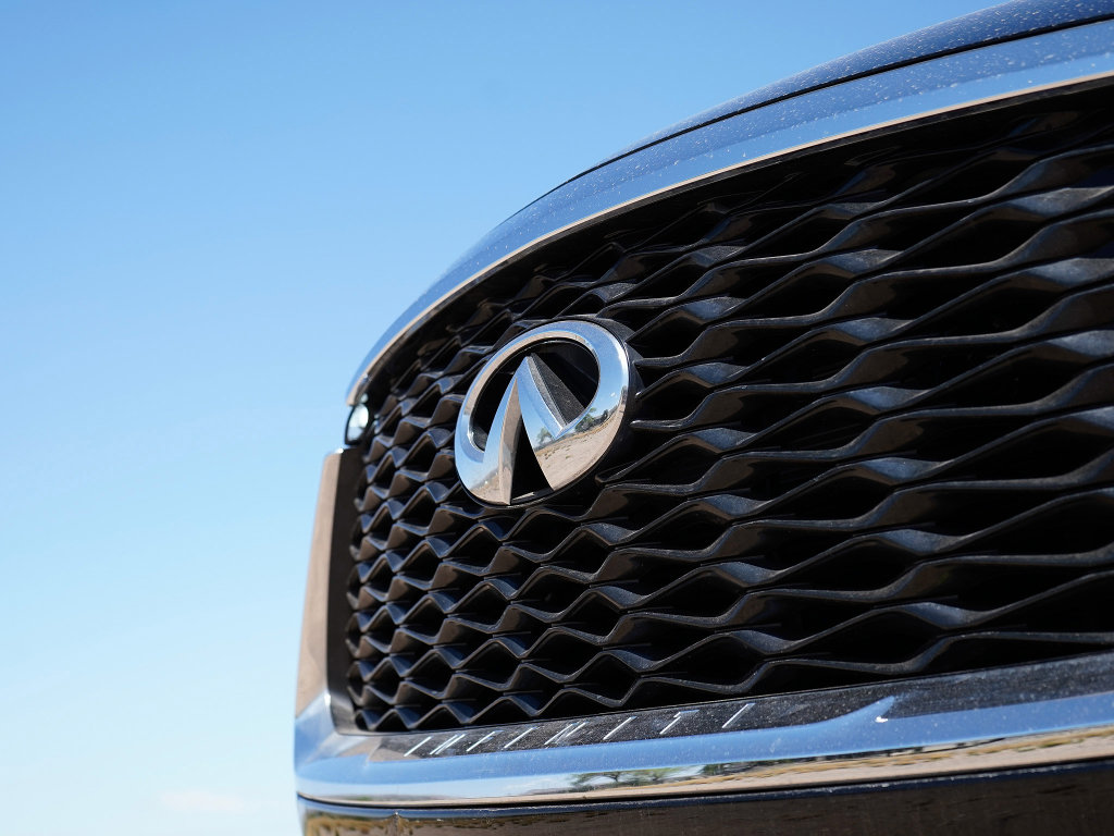 Used 2025 INFINITI QX60 Pure image 2