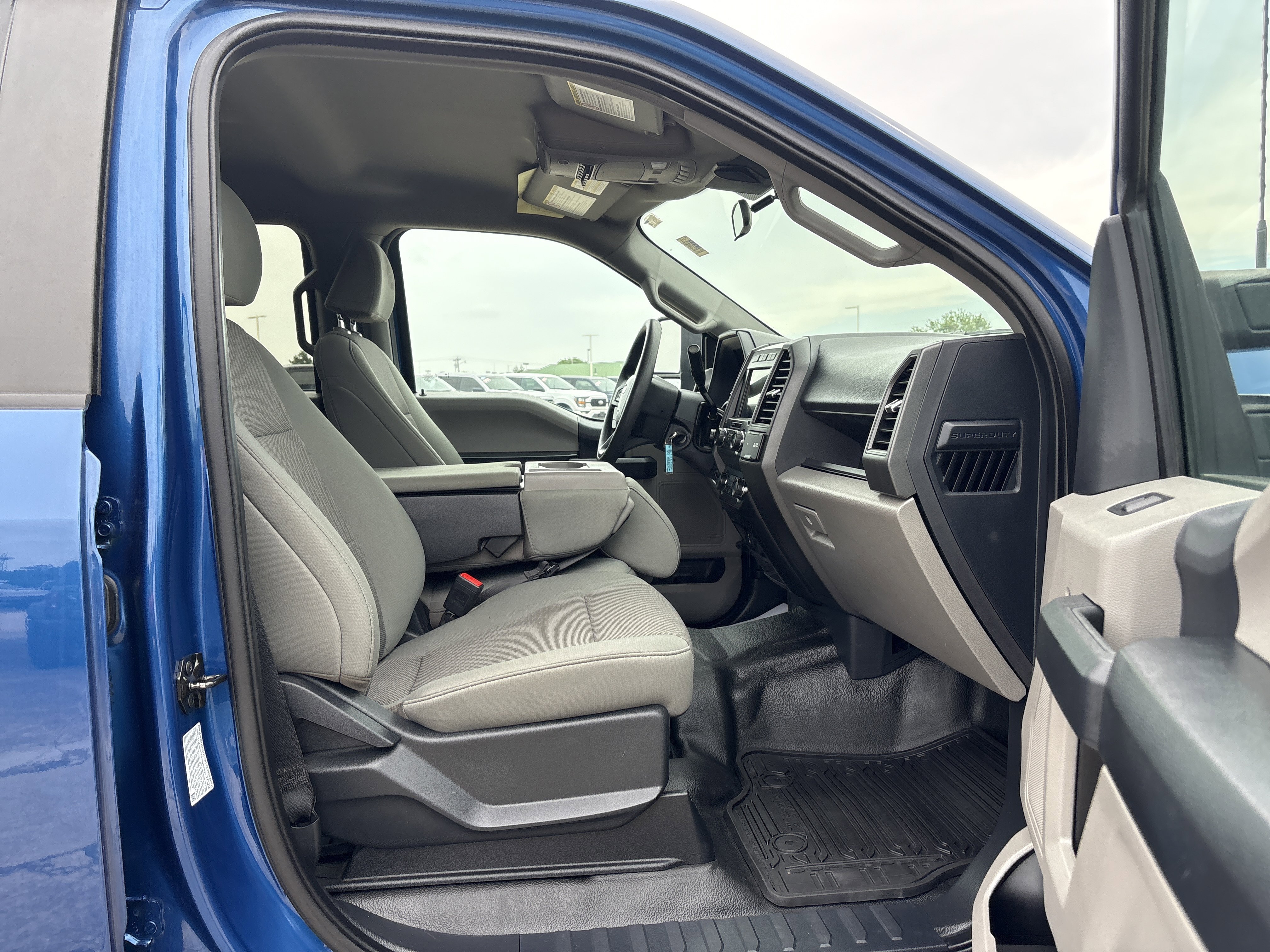 Used 2022 Ford F350 XL w/ STX Appearance Package AWD/4WD image 10