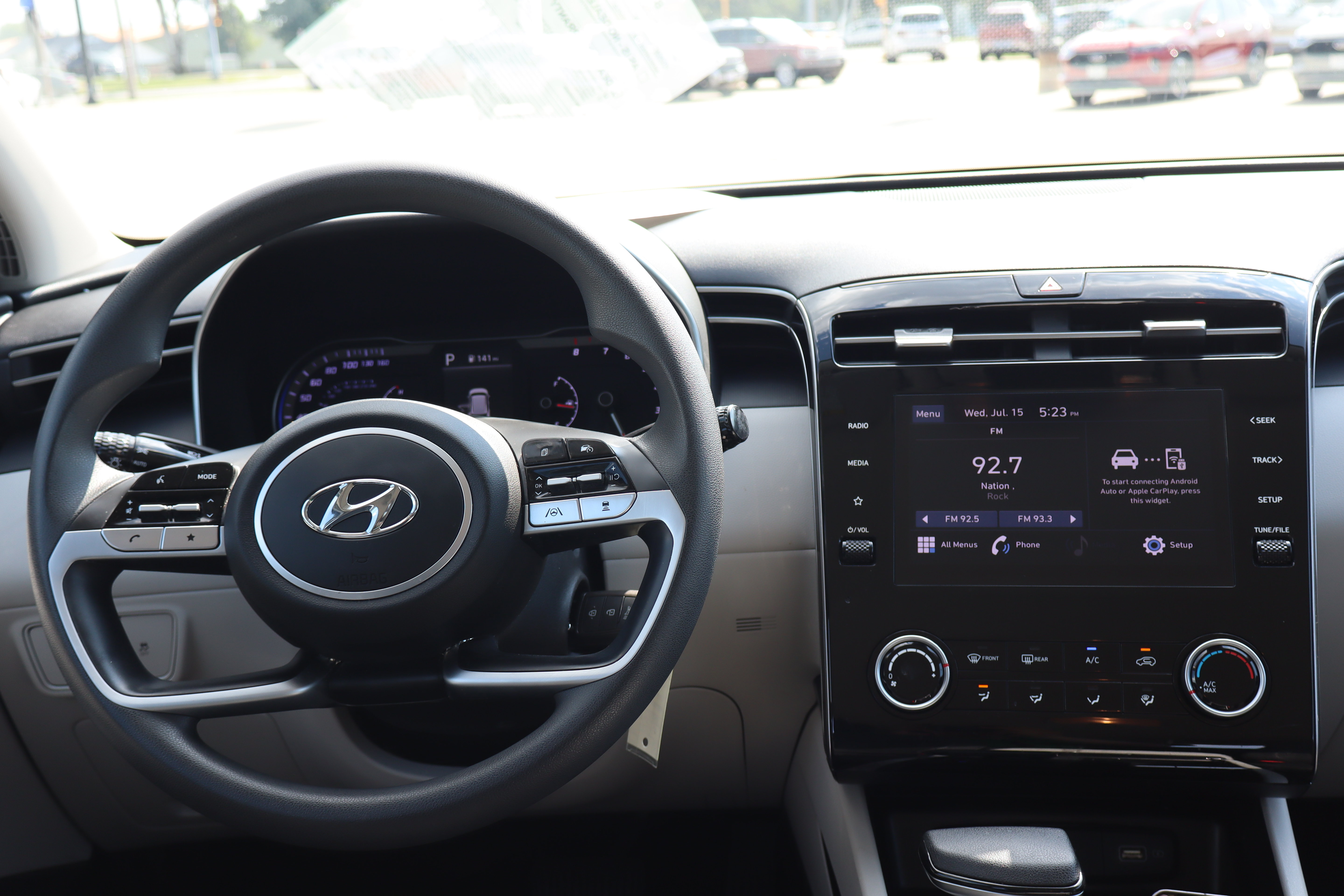 Used 2024 Hyundai Tucson SE AWD/4WD image 13