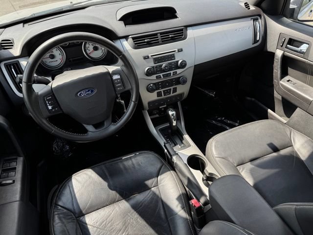 Used 2011 Ford Focus SEL FWD image 9