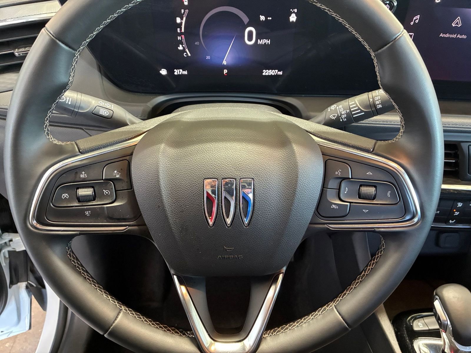 Used 2025 Buick Encore GX Preferred image 27