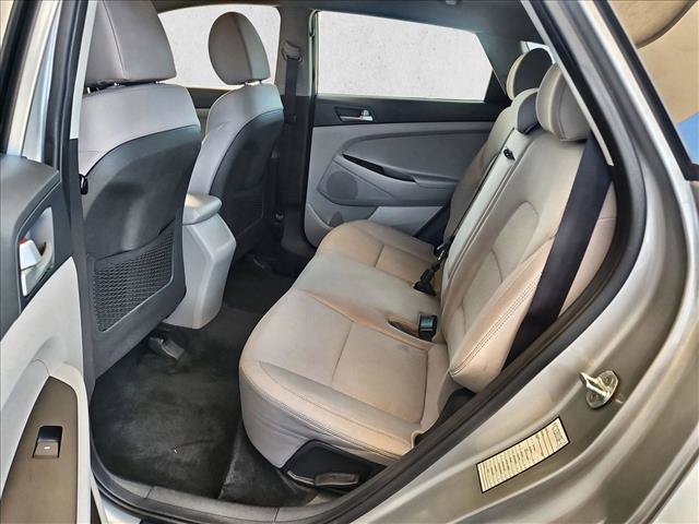 Used 2020 Hyundai Tucson SE AWD/4WD image 17