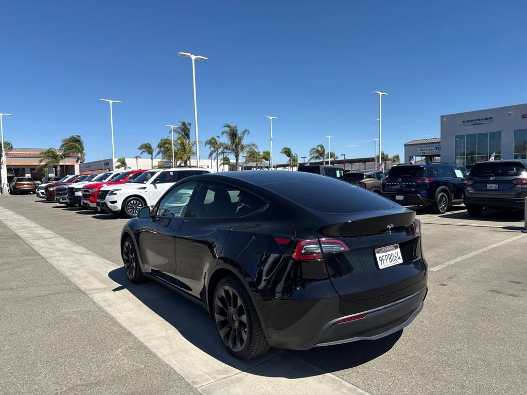 Used 2023 Tesla Model Y Long Range AWD/4WD image 6