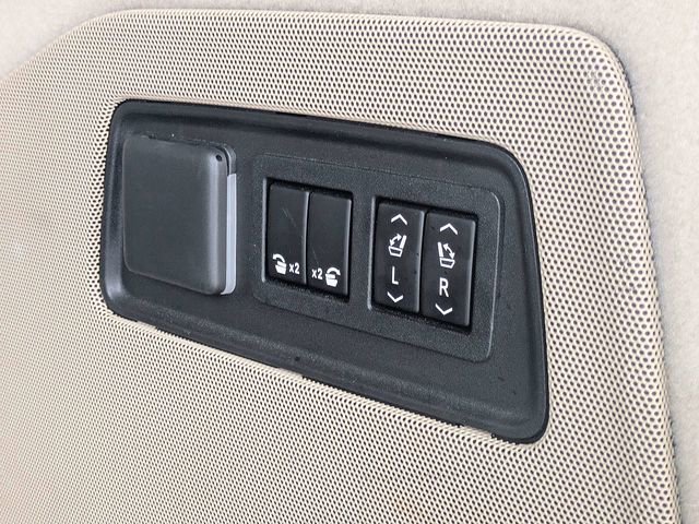 Used 2022 Cadillac Escalade Premium Luxury w/ LPO, Illumination Package image 12