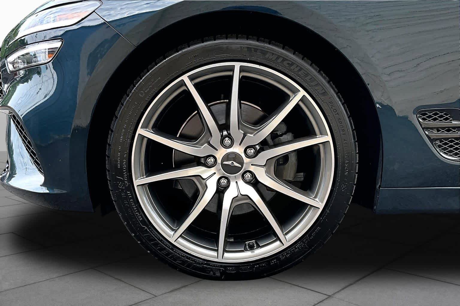 Used 2023 Genesis G70 2.0T RWD image 10