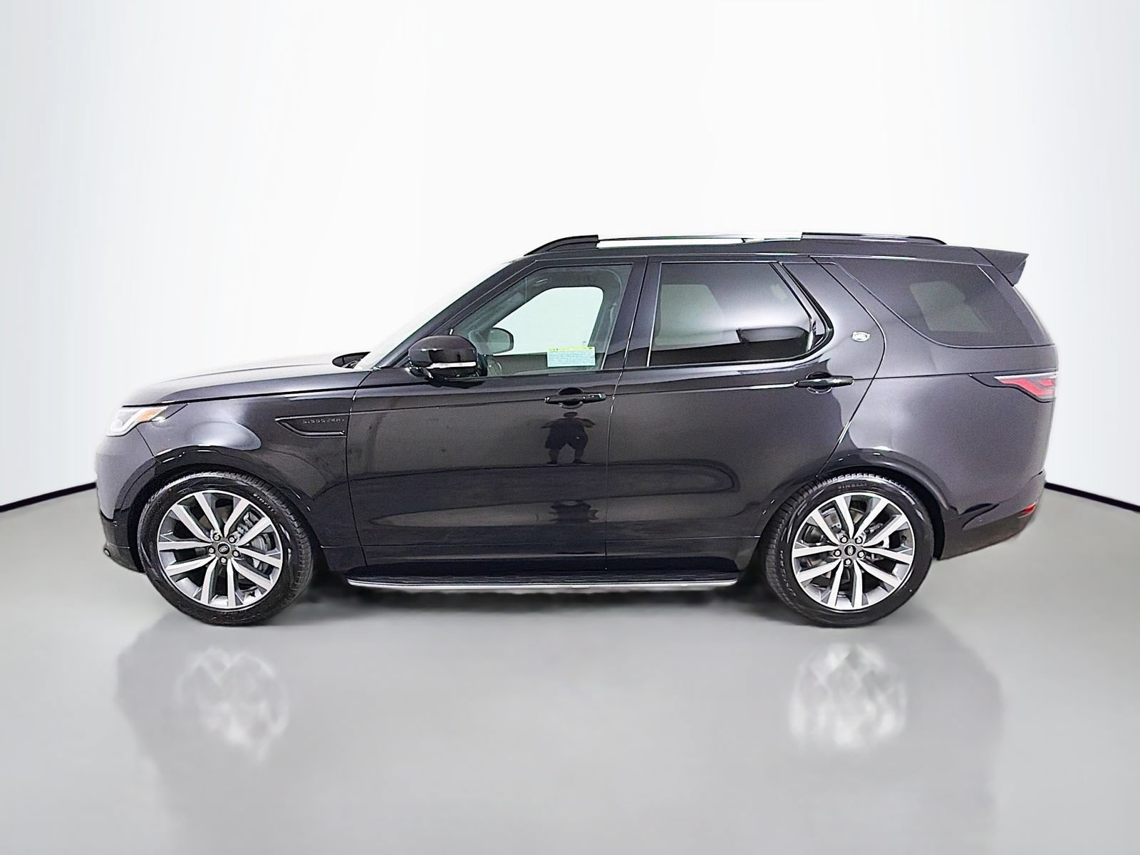 New 2026 Land Rover Discovery Dynamic SE AWD/4WD image 2