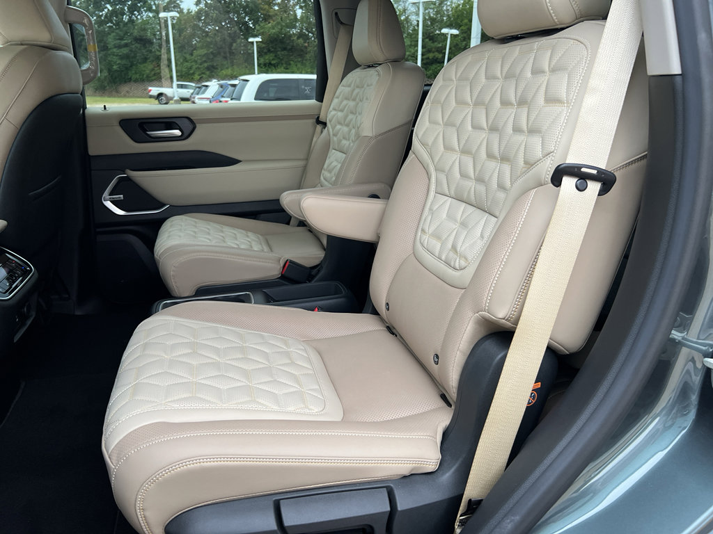 New 2026 Nissan Armada Platinum image 13