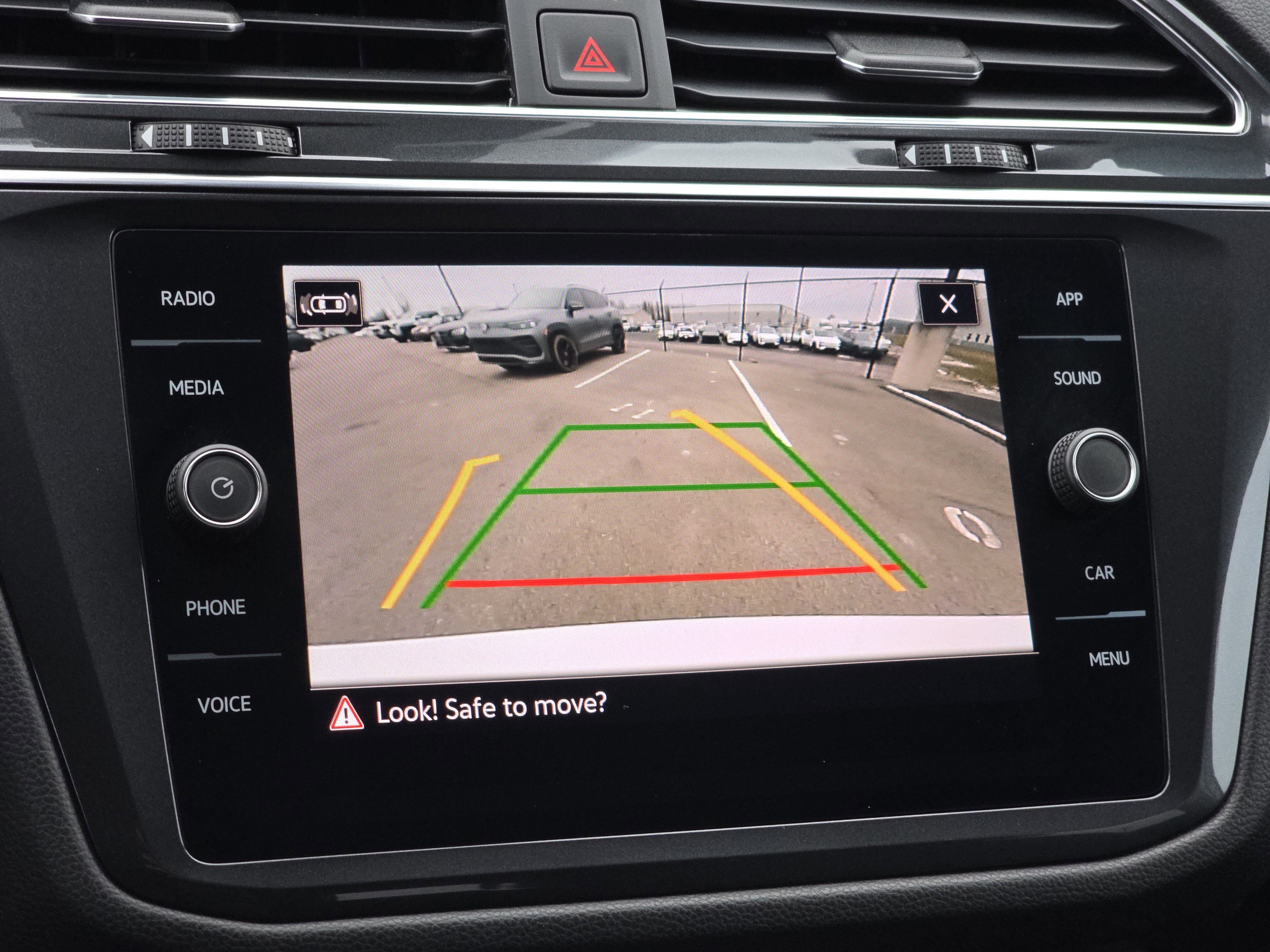 Certified 2023 Volkswagen Tiguan SE image 22