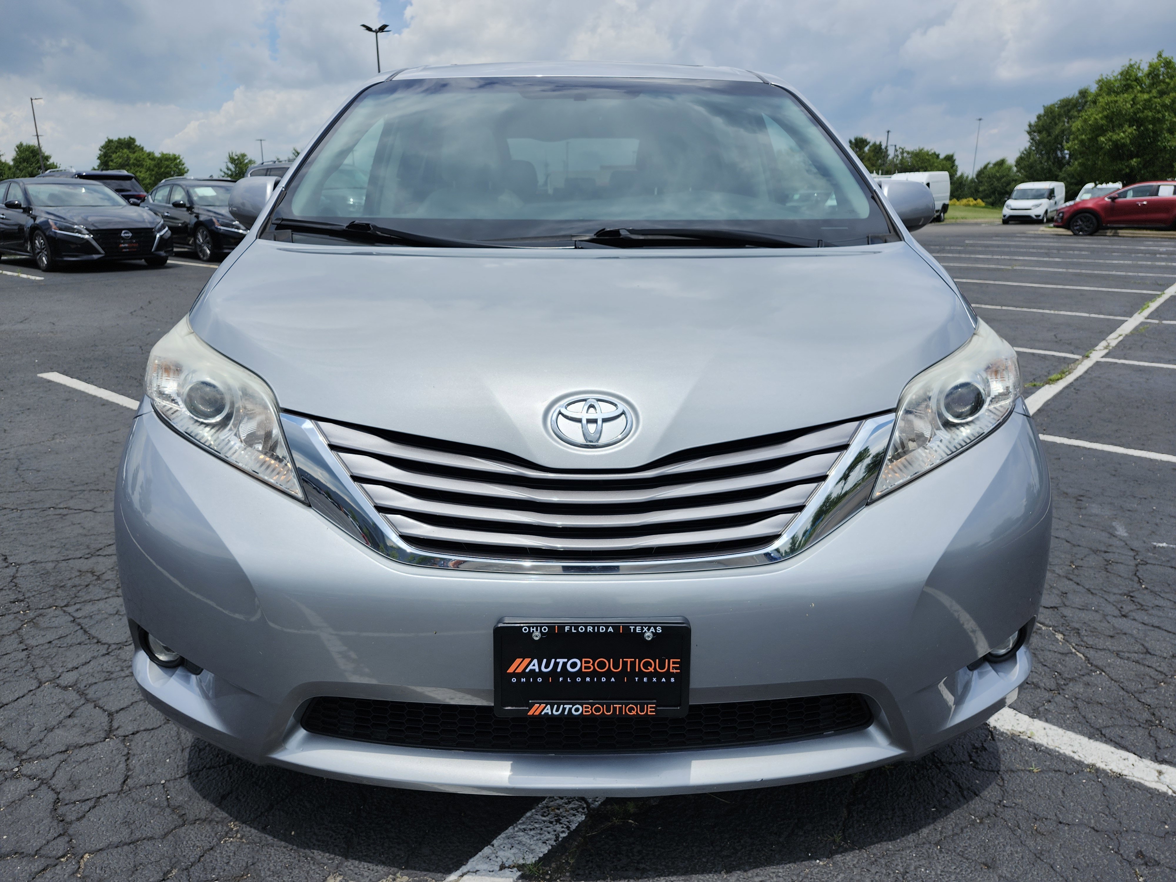 Used 2015 Toyota Sienna XLE Premium AWD/4WD image 12
