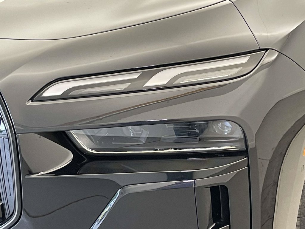 New 2026 BMW i7 xDrive60 AWD/4WD image 9