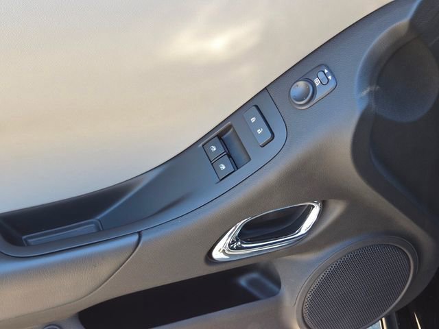 Used 2015 Chevrolet Camaro LS RWD image 24
