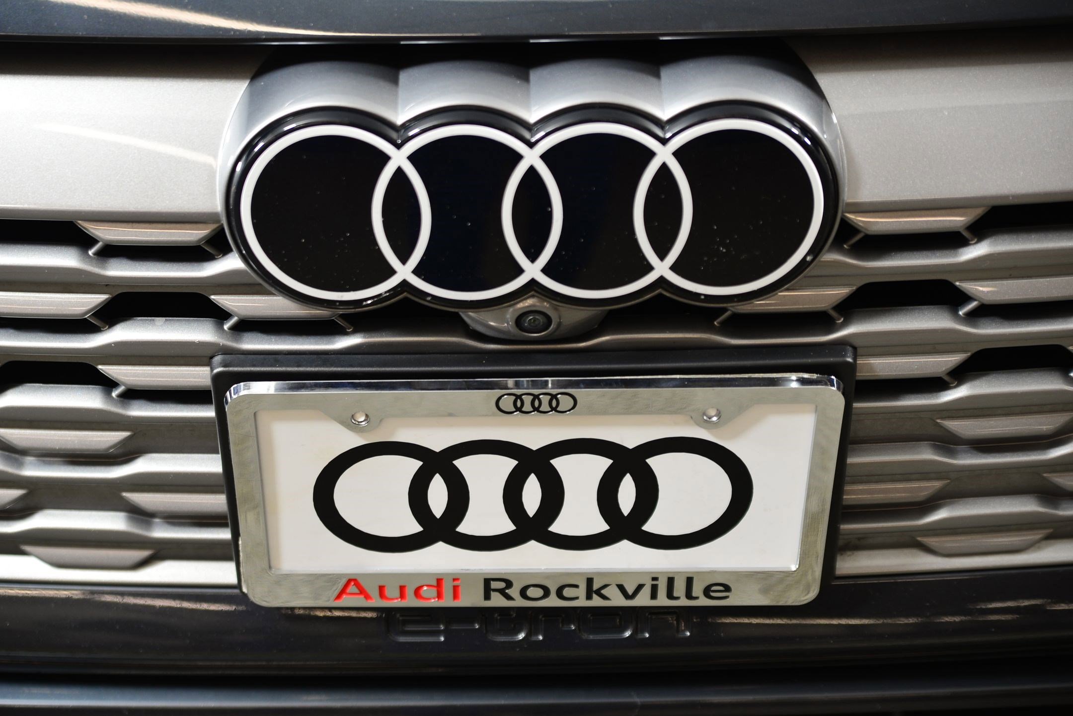 Certified 2024 Audi Q8 e-tron Premium Plus w/ Premium Plus Package image 18