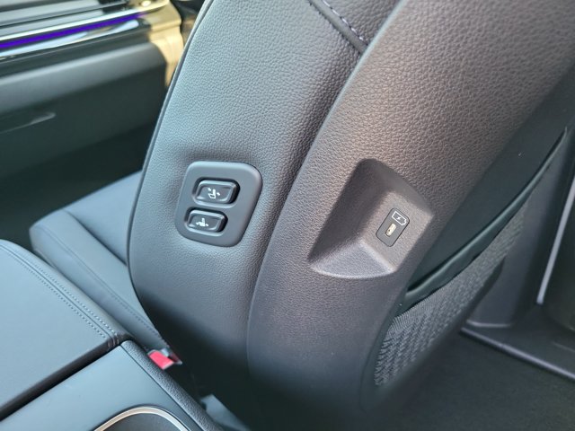 Used 2026 Kia Carnival SX Prestige FWD image 19