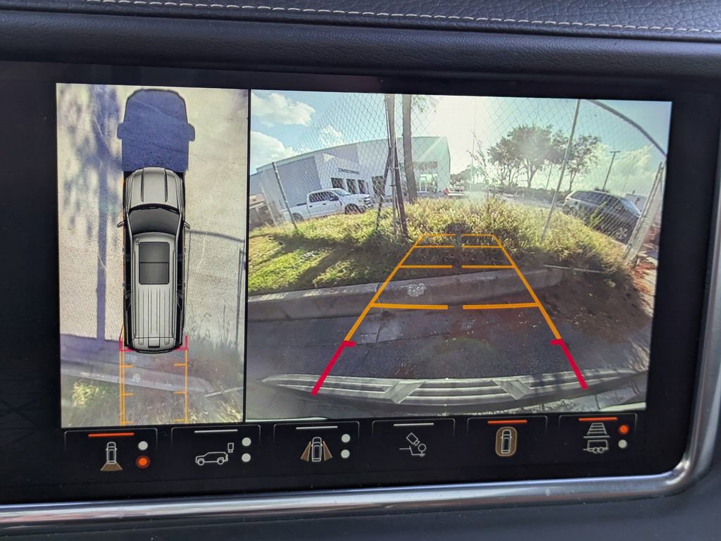 Used 2023 GMC Yukon Denali Ultimate image 26