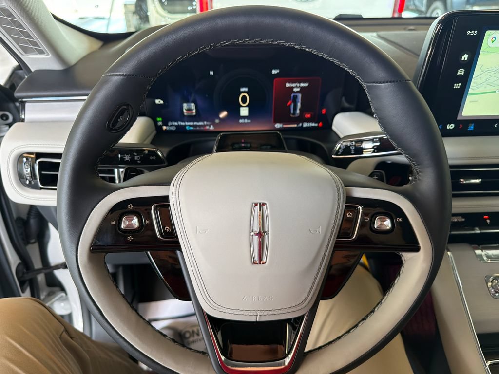 New 2026 Lincoln Aviator Reserve AWD/4WD image 17