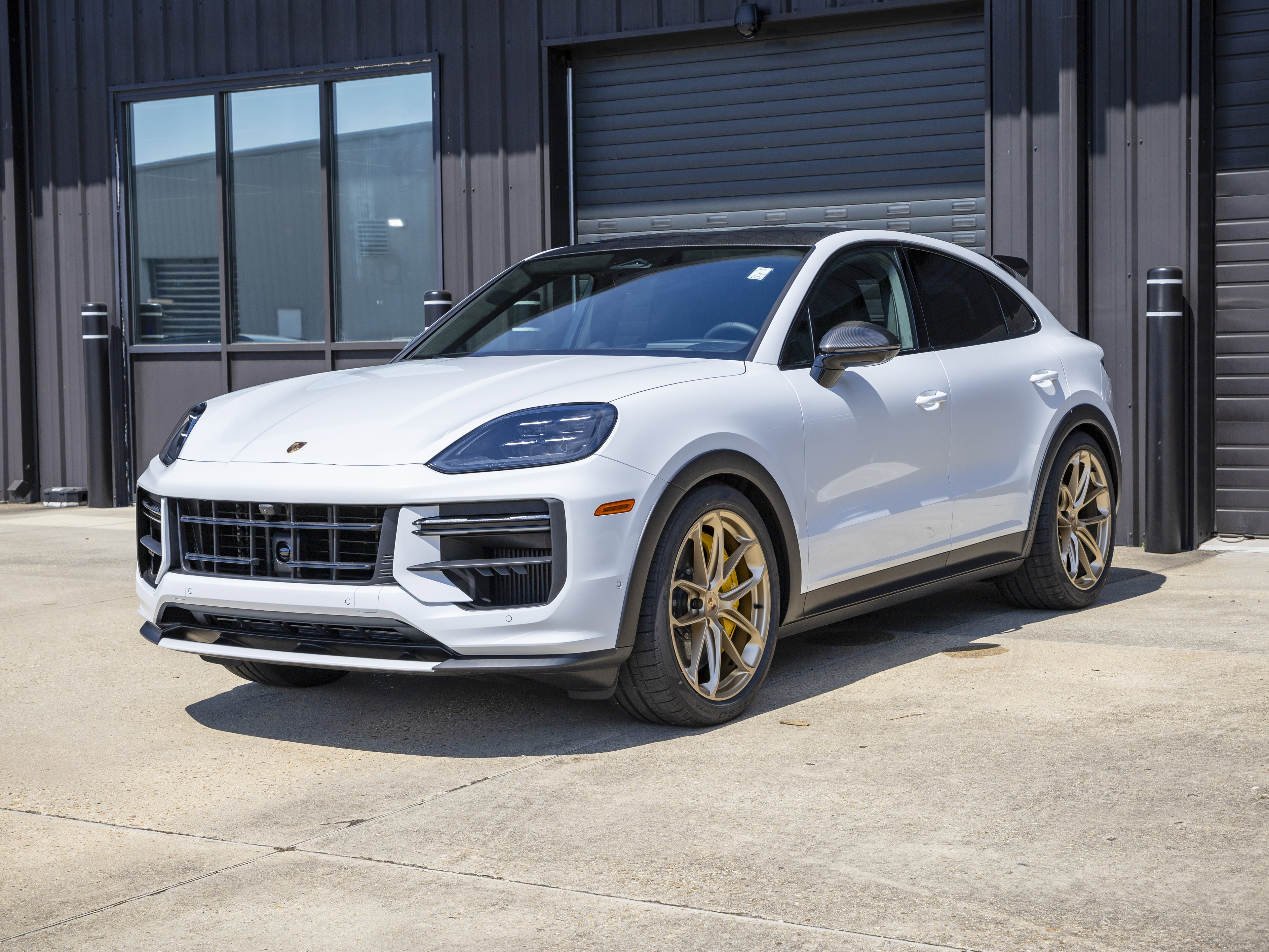 New 2026 Porsche Cayenne Turbo GT image 1