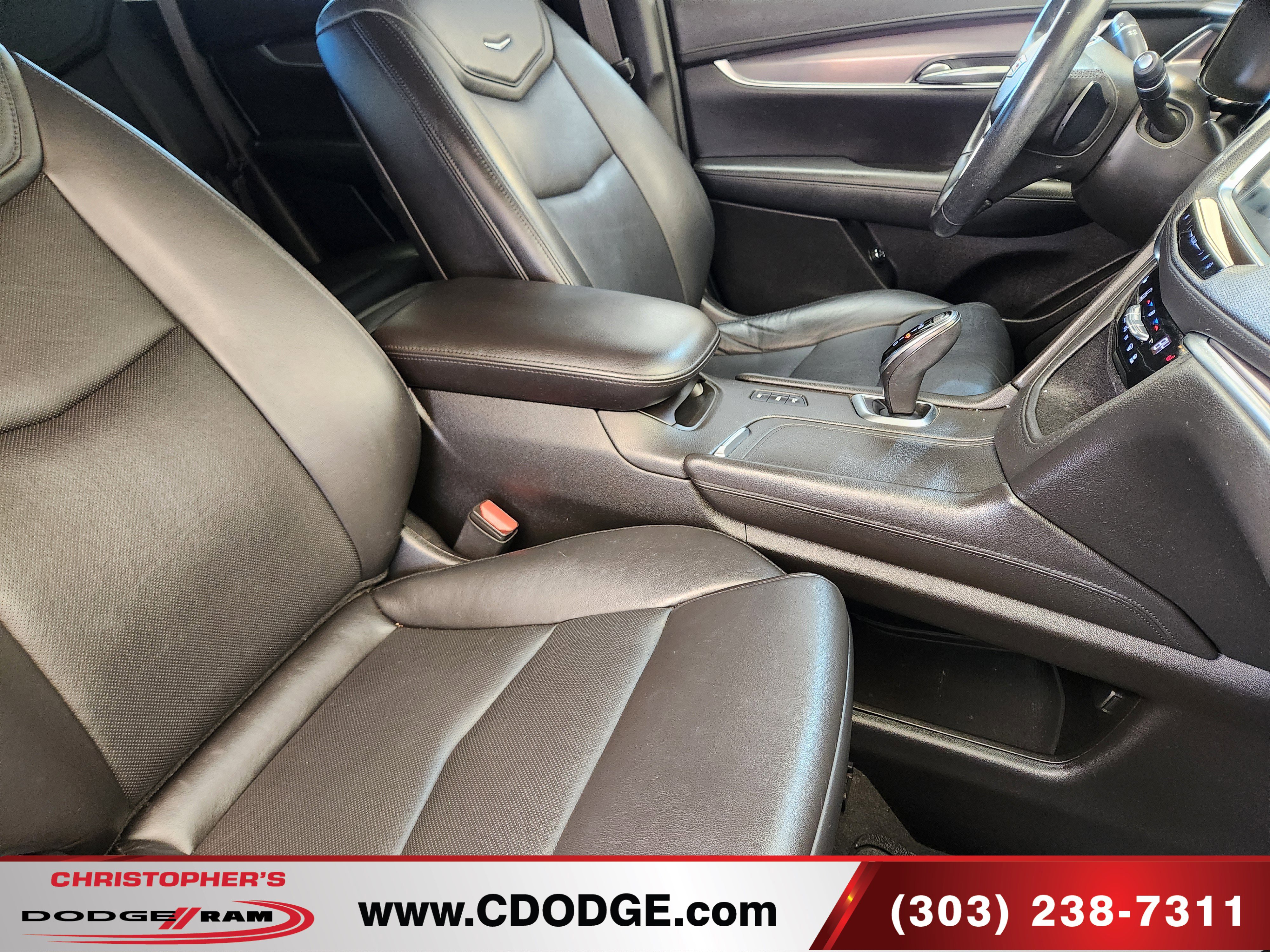 Used 2019 Cadillac XT5 Luxury image 24