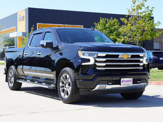 Used 2024 Chevrolet Silverado 1500 High Country w/ Technology Package AWD/4WD image 8