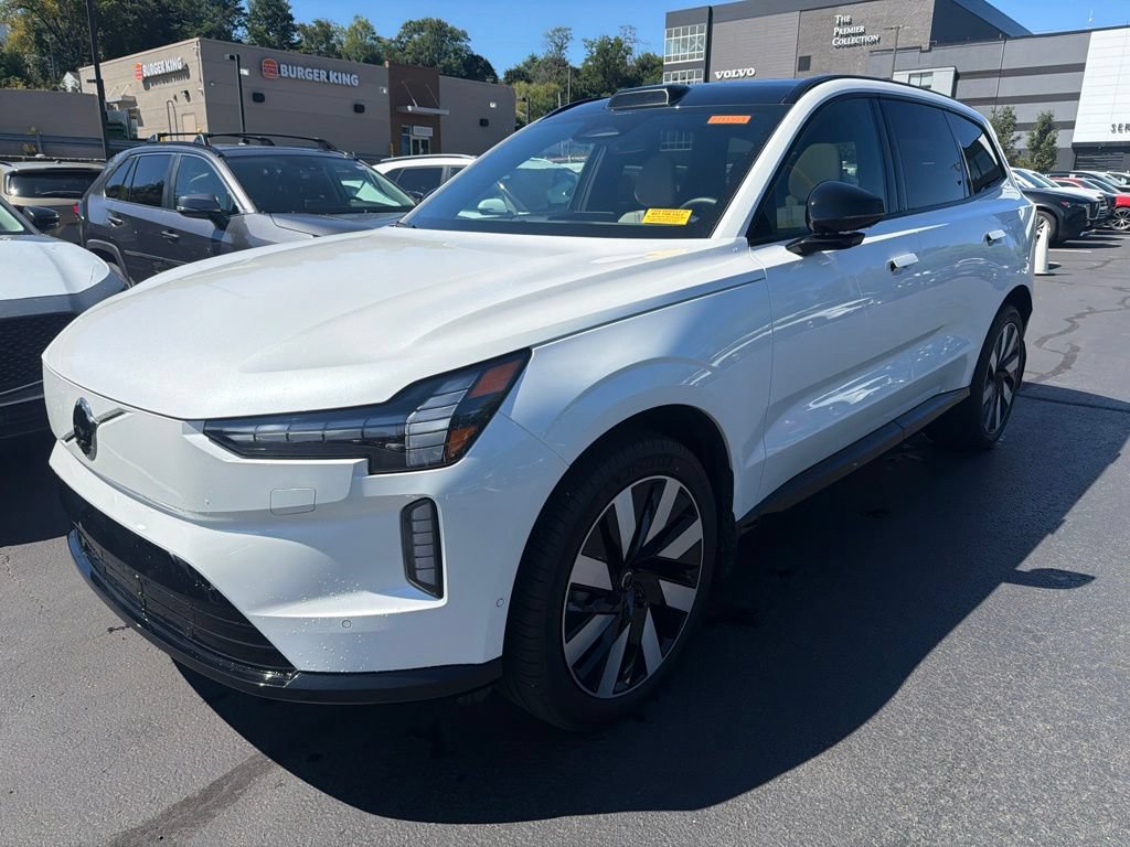 Used 2025 Volvo EX90 Plus AWD/4WD video 1
