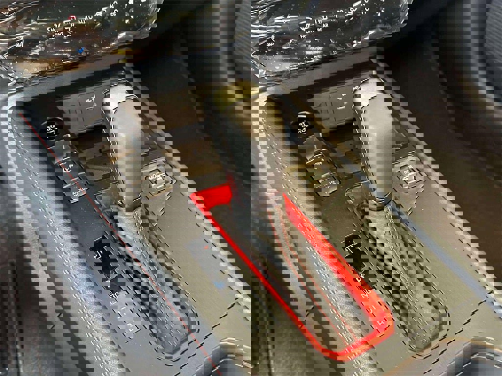 New 2026 Nissan Kicks SR w/ SR Premium Package image 59