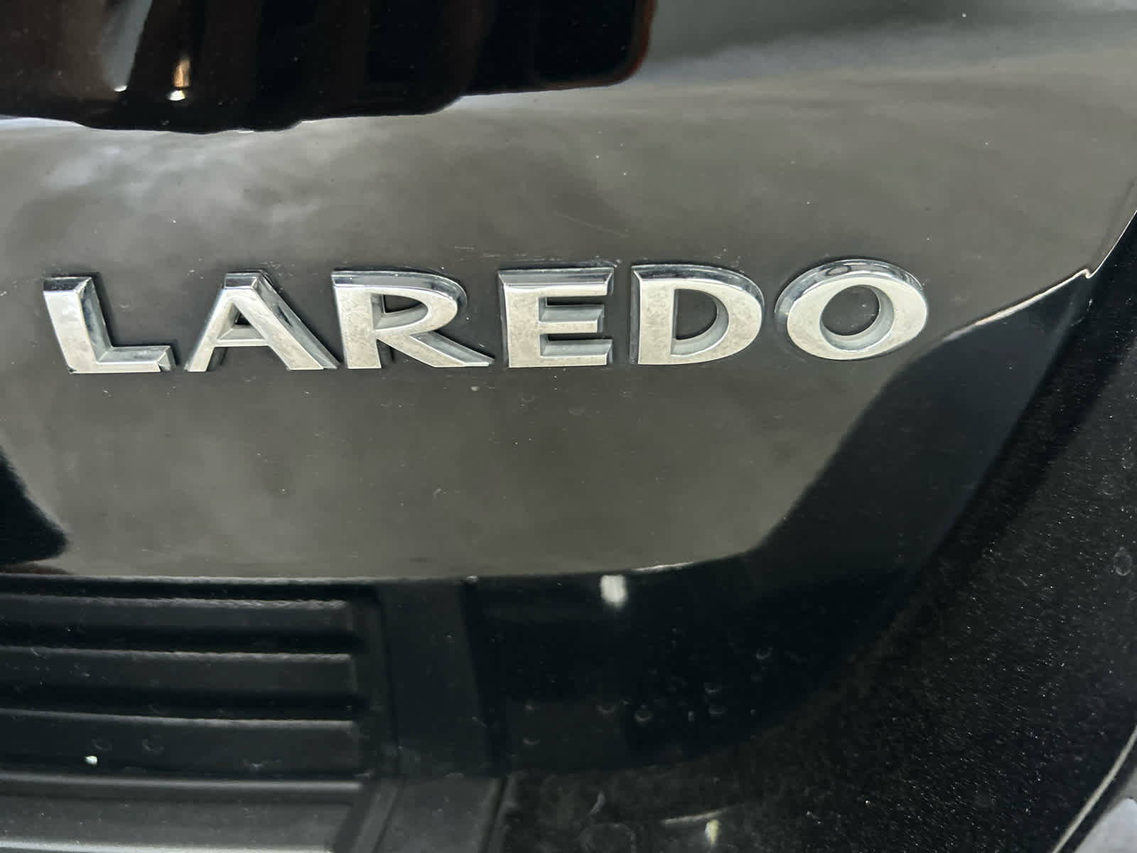 Used 2019 Jeep Grand Cherokee Laredo RWD image 12
