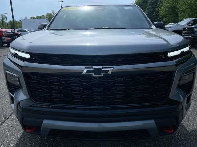 Used 2024 Chevrolet Traverse Z71 w/ LPO, Floor Liner Package AWD/4WD image 30