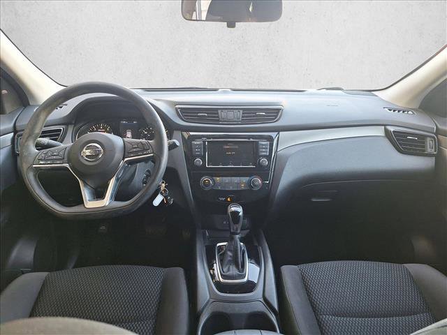 Used 2019 Nissan Rogue Sport S image 17
