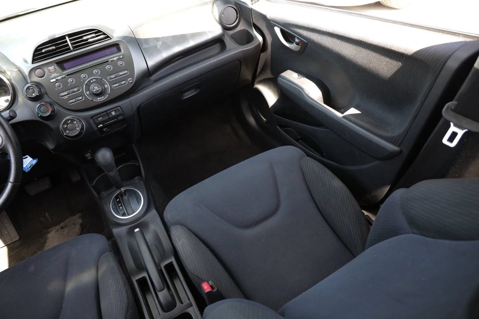 Used 2013 Honda Fit Sport image 21