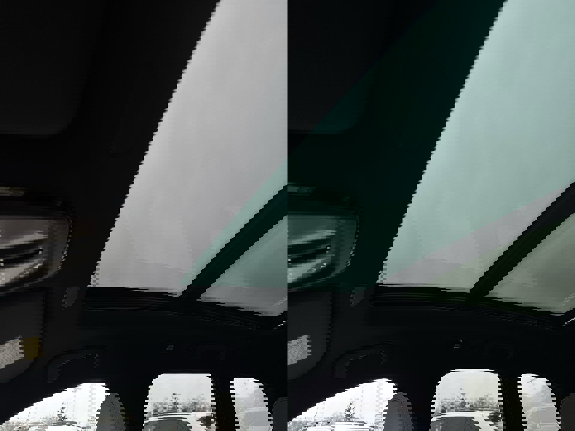 New 2026 Volvo XC60 T8 Plus w/ Protection Package Premier image 19