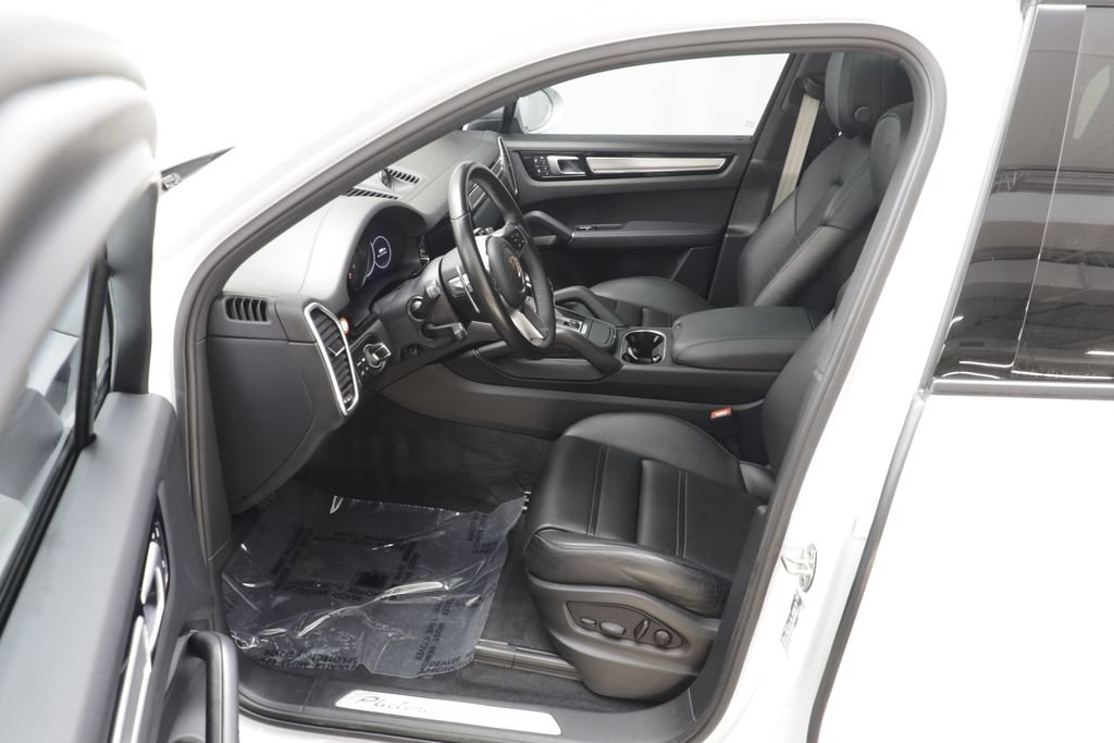 Used 2022 Porsche Cayenne Platinum Edition AWD/4WD image 6