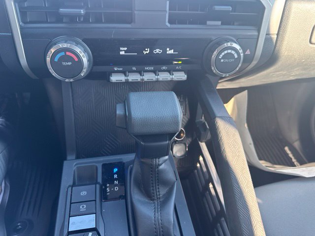 Used 2025 Toyota Tacoma SR5 AWD/4WD image 14