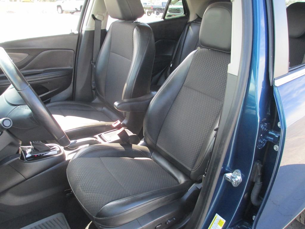 Used 2019 Buick Encore Preferred image 17