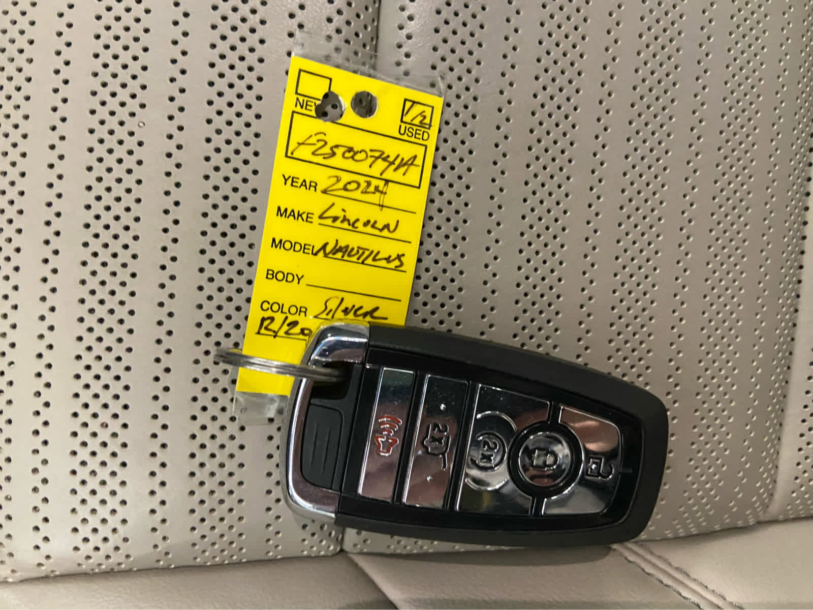 Used 2024 Lincoln Nautilus Reserve AWD/4WD image 44