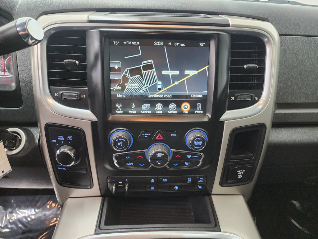 Used 2017 RAM 2500 Big Horn w/ Sport Appearance Group AWD/4WD image 17