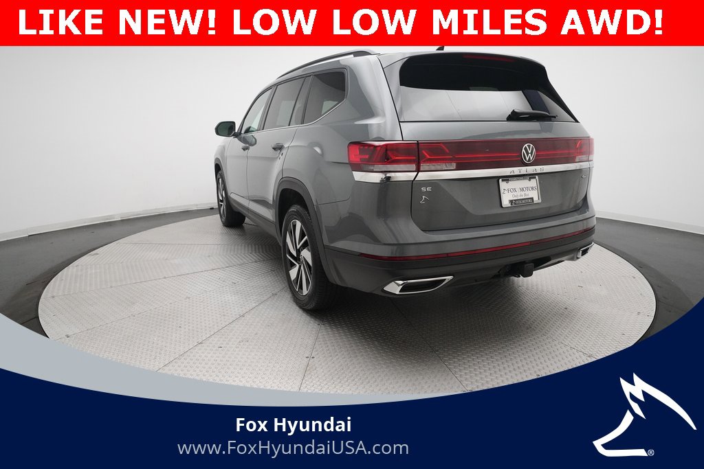 Used 2025 Volkswagen Atlas SE image 34