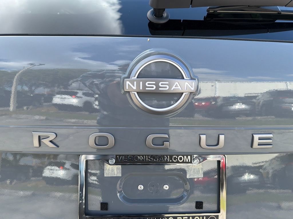 New 2026 Nissan Rogue SV image 10