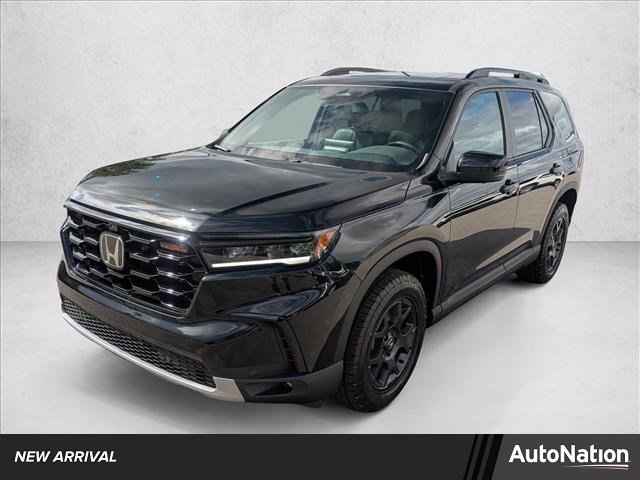 New 2025 Honda Pilot TrailSport