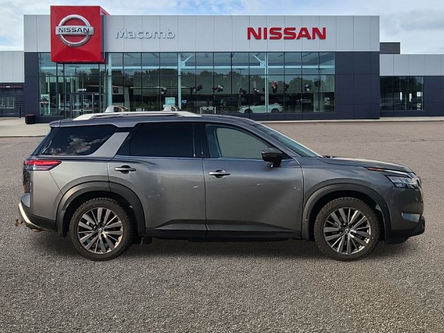 Used 2022 Nissan Pathfinder SL w/ SL Premium Package AWD/4WD image 8