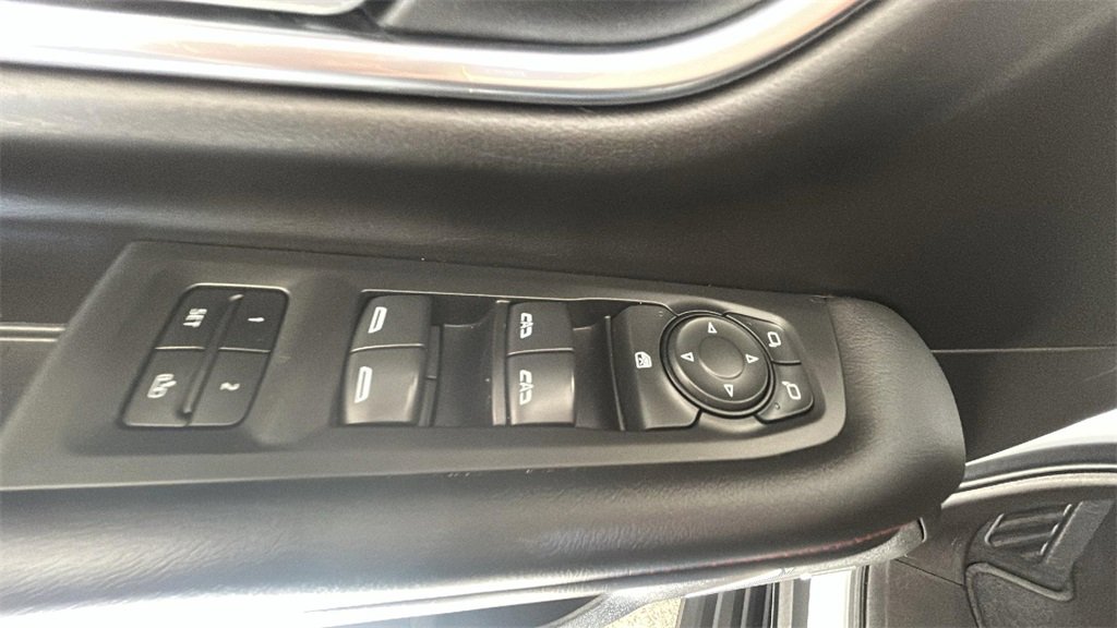 Used 2021 Chevrolet Tahoe RST image 25