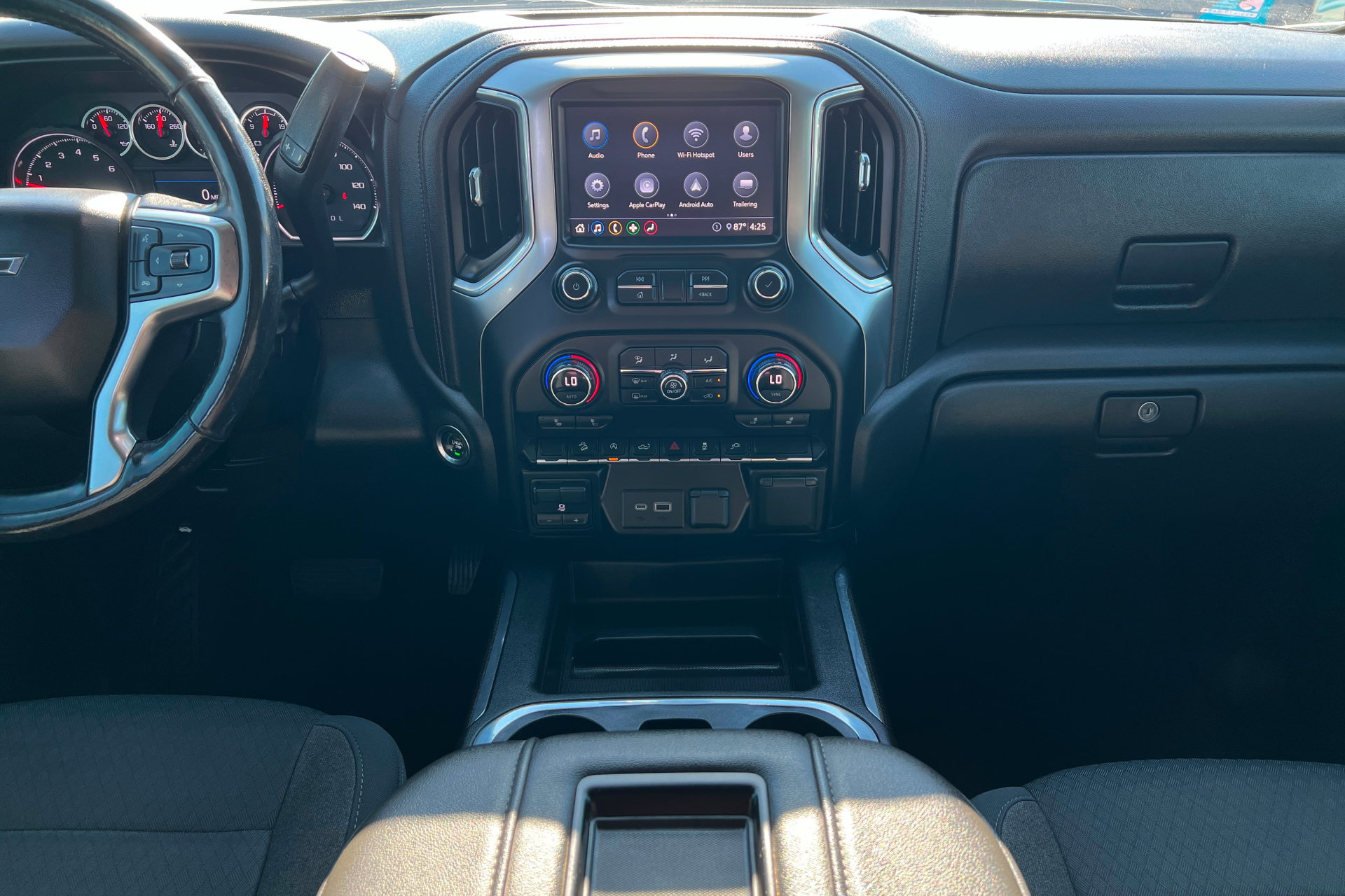 Used 2020 Chevrolet Silverado 1500 LT Trail Boss AWD/4WD image 14