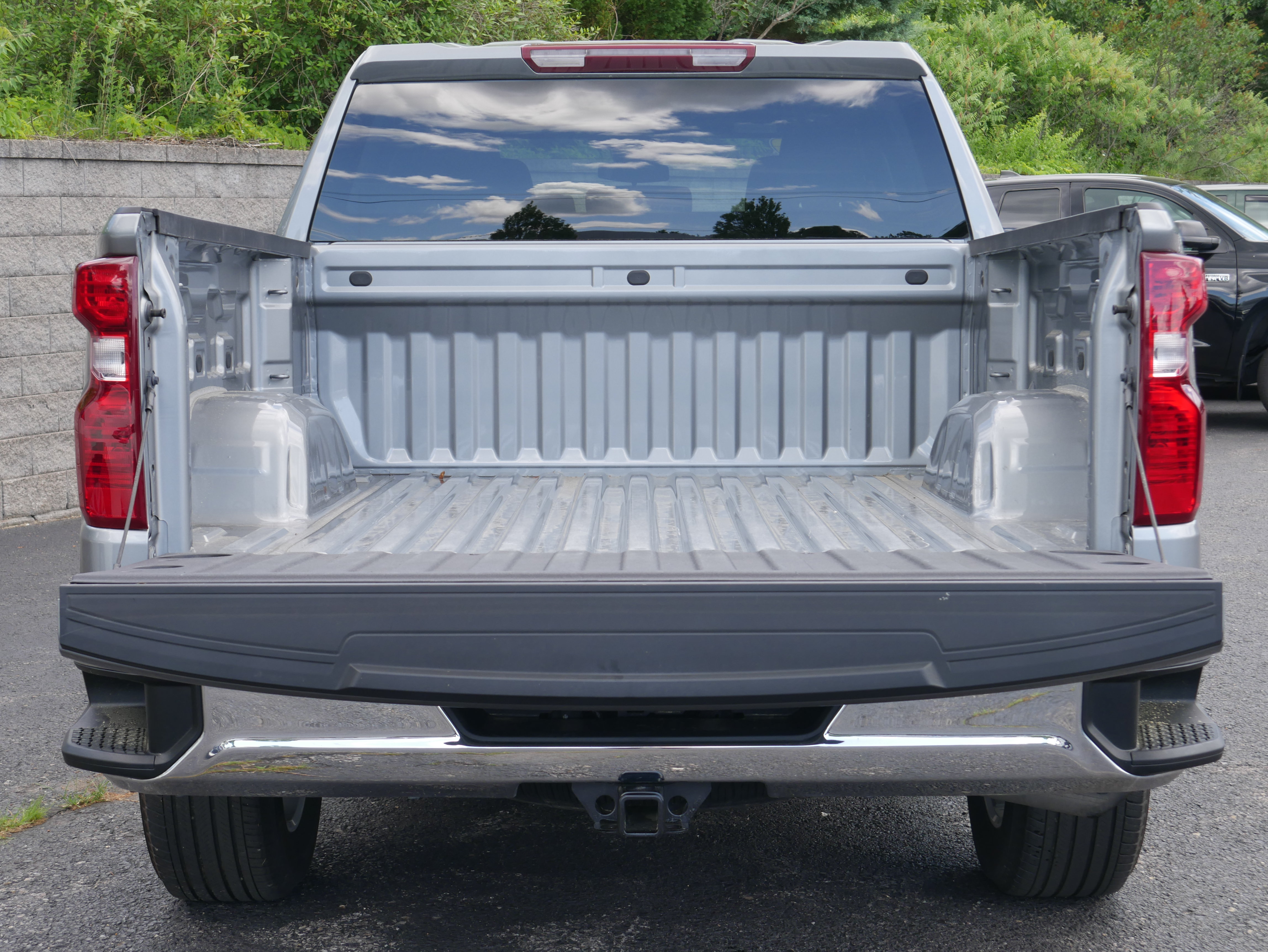 Certified 2023 Chevrolet Silverado 1500 LT AWD/4WD image 6