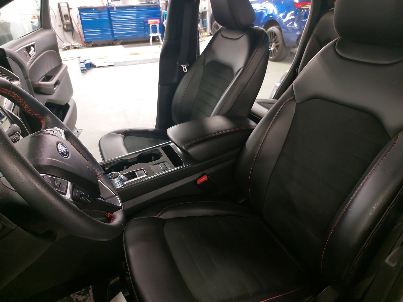 Used 2024 Ford Edge ST-Line image 17