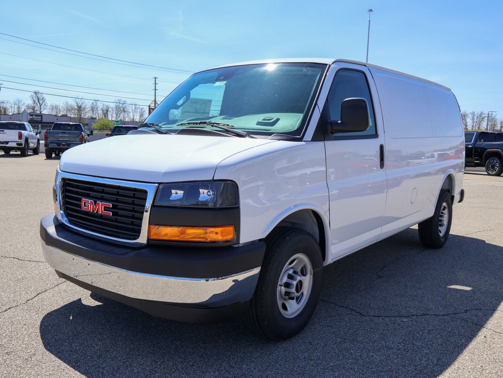 New 2026 GMC Savana 2500 image 16