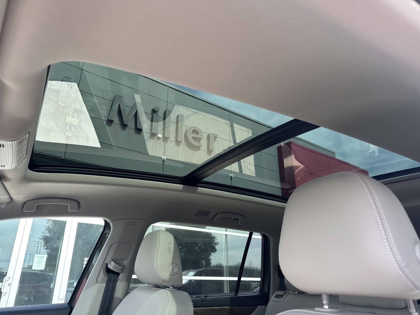 New 2026 Volkswagen Atlas SE image 16