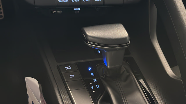Certified 2025 Hyundai Elantra Sport FWD image 20