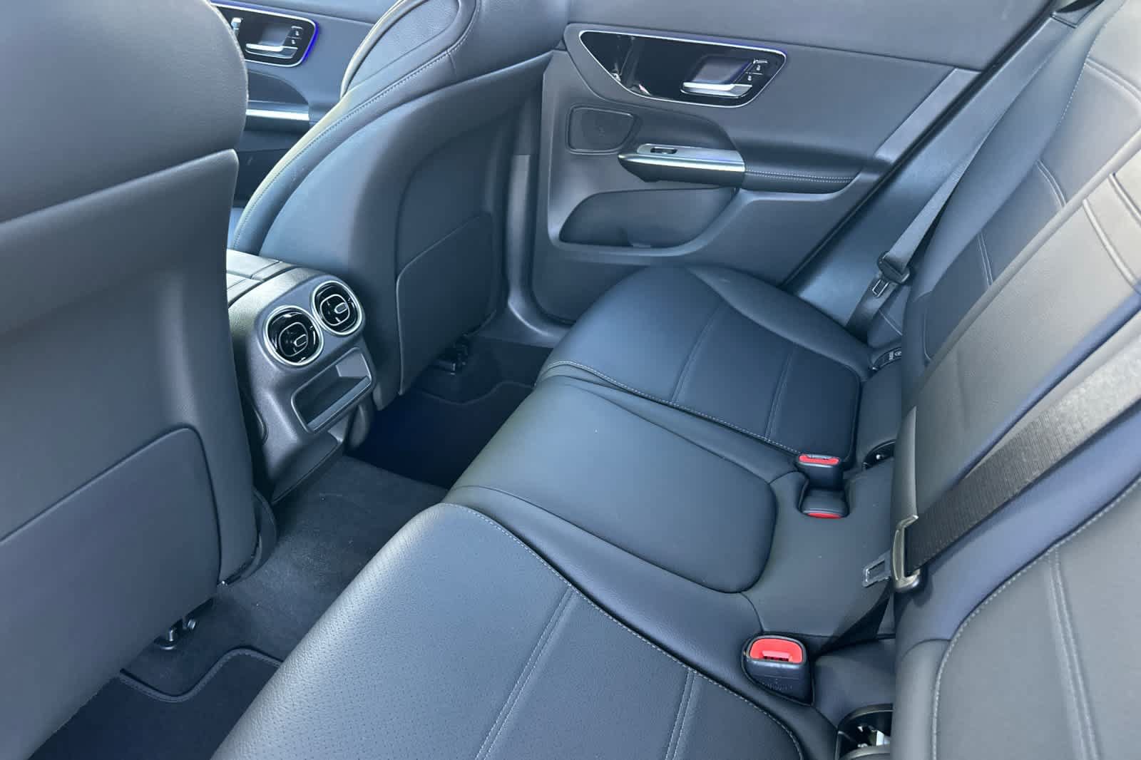 Certified 2026 Mercedes-Benz GLC 300 4MATIC image 11
